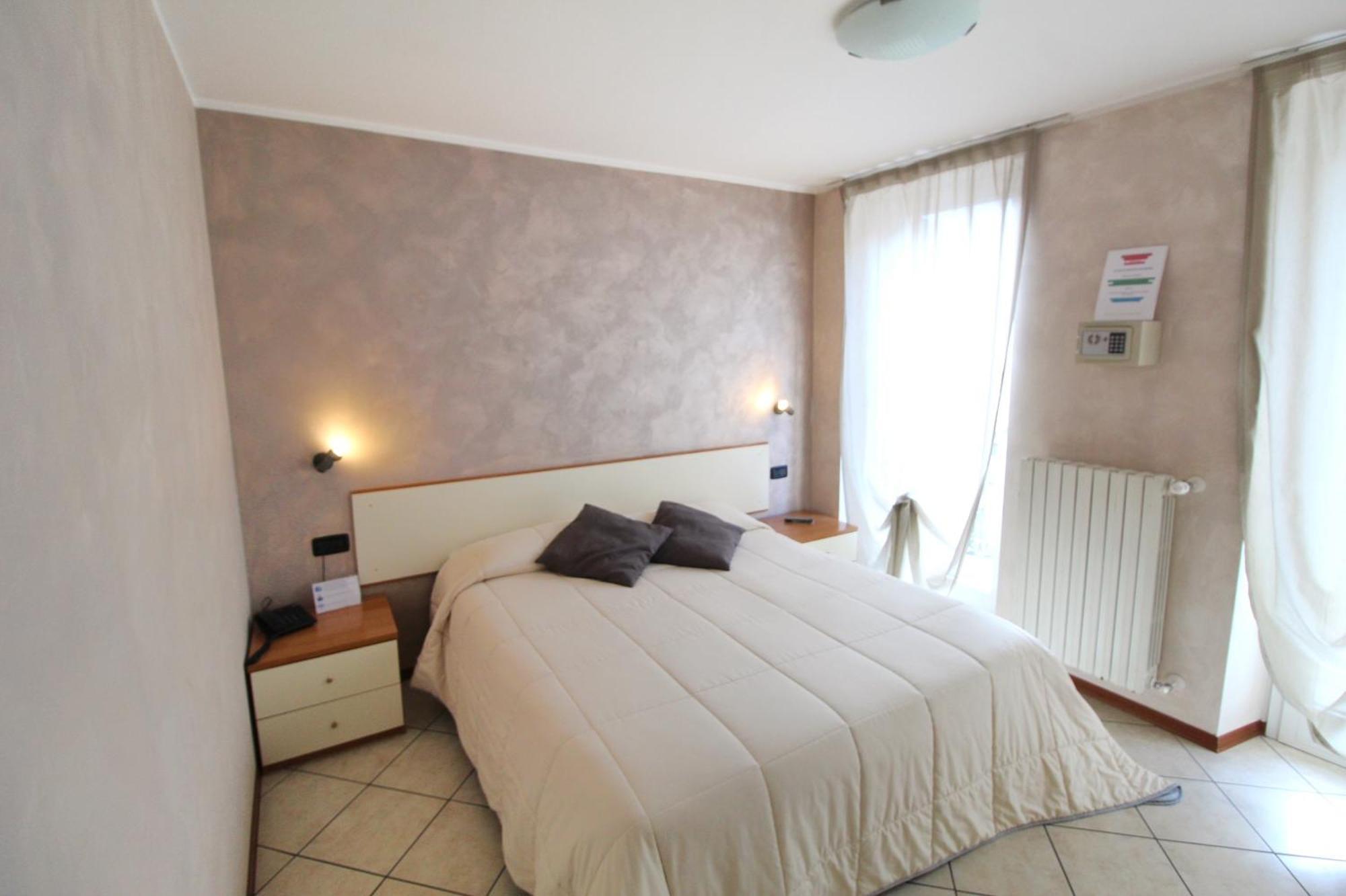 Hotel Avogadro 2*